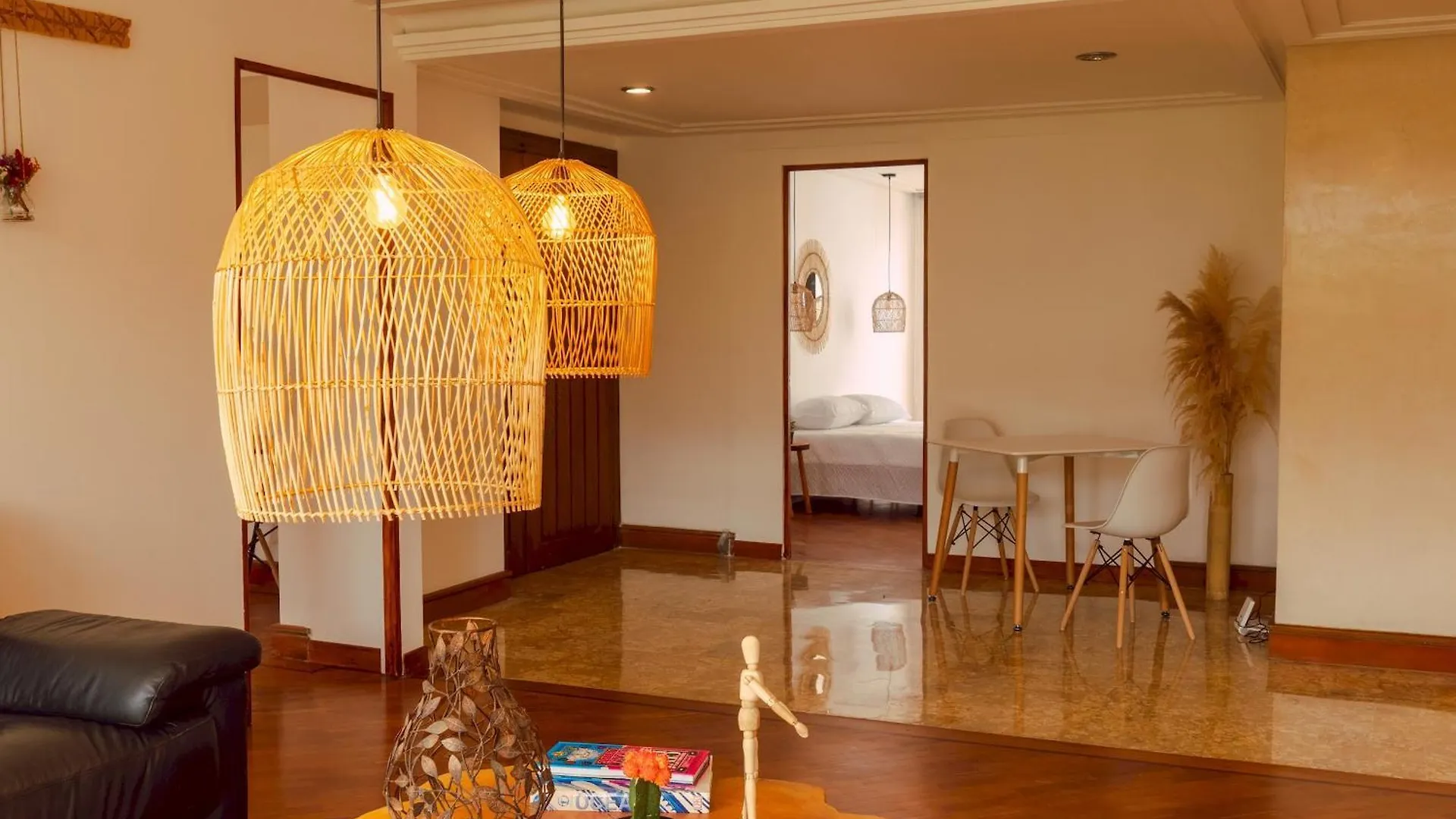 Elegante Habitacion Bano Compartido En Poblado-B11 Medellín Colômbia