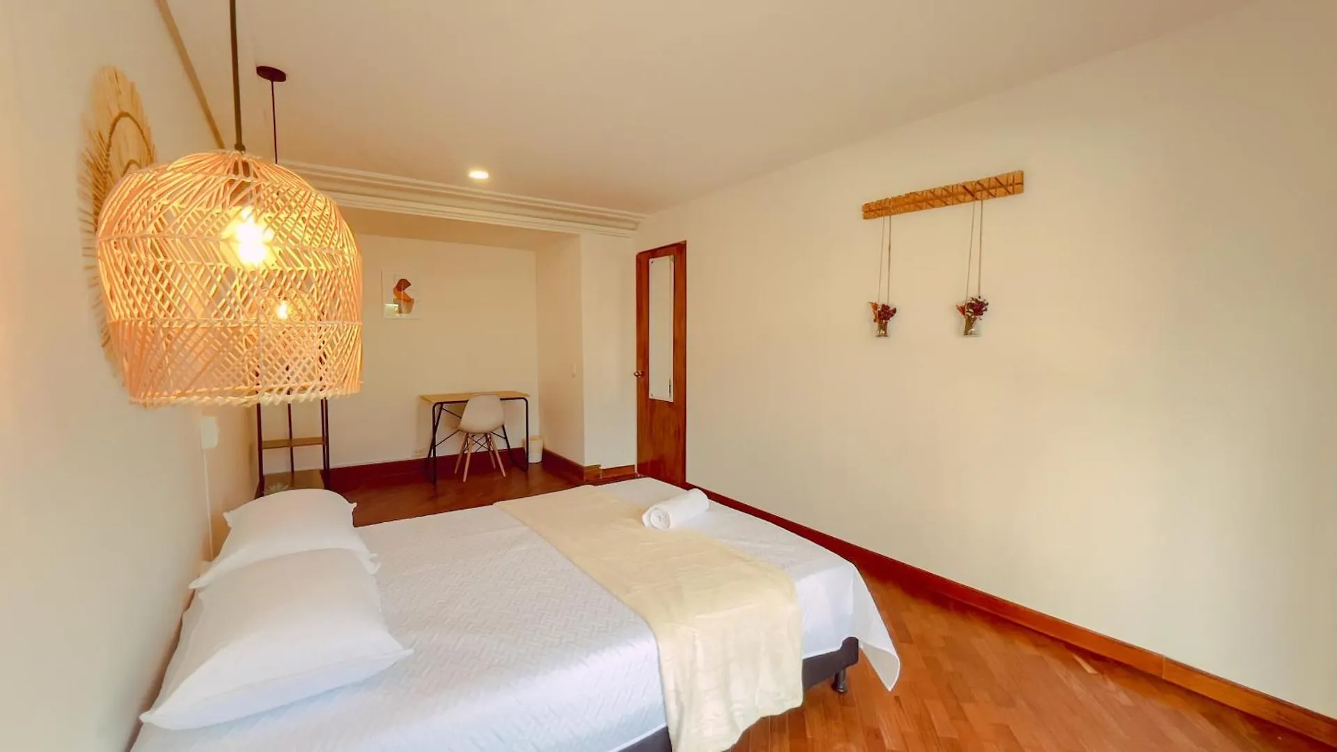 Elegante Habitacion Bano Compartido En Poblado-B11 Medellín Apartamento