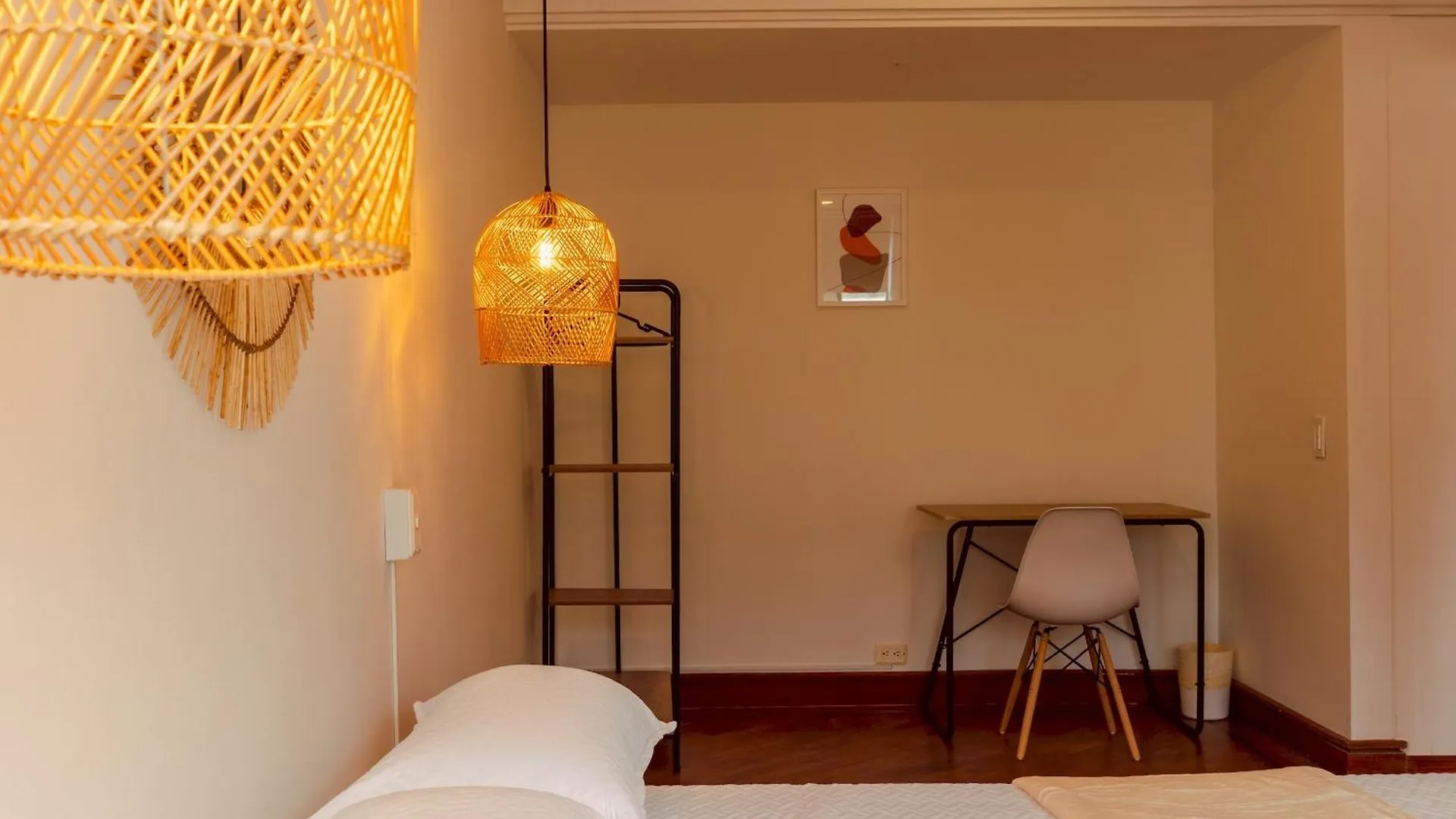 Elegante Habitacion Bano Compartido En Poblado-B11 Medellín Apartamento